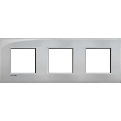 Rama 2 + 2 + 2 module 71mm Tech Bticino Living Light AIR - LNE4802M3TE