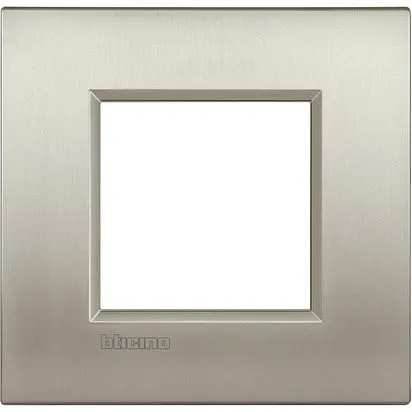 Rama 2 module 71mm Titan Perlat Bticino Living Light AIR - LNE4802TIS