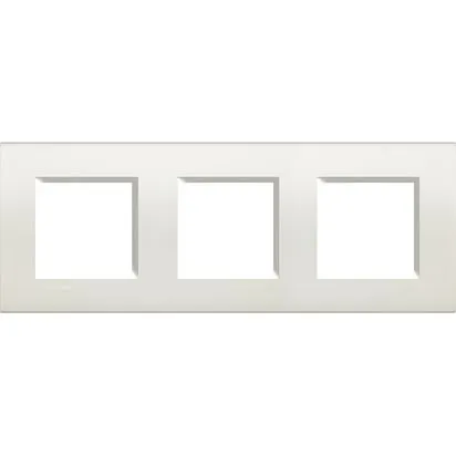 Rama 2 + 2 + 2 module alb bticino living light - lna4802m3bi