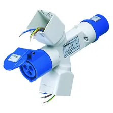 Adaptor Ramificat IP44 2 Prize Ramificate Fiting Pentru 2+2 Module De Sistem Fisa 3P+N+E 16A 400V C.A. -50/60Hz 1 Priza 3P+N+E 16A 400V C.A. Gewiss GW64237 